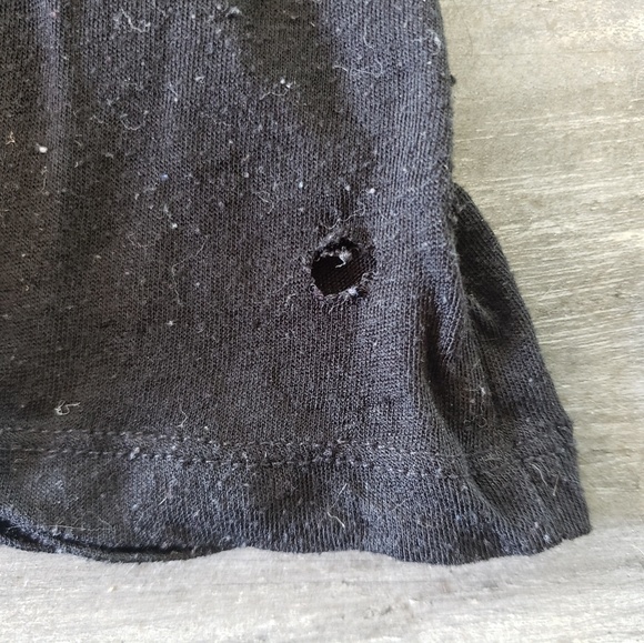 Black Slit Back F21 Long Tank - Picture 3 of 4